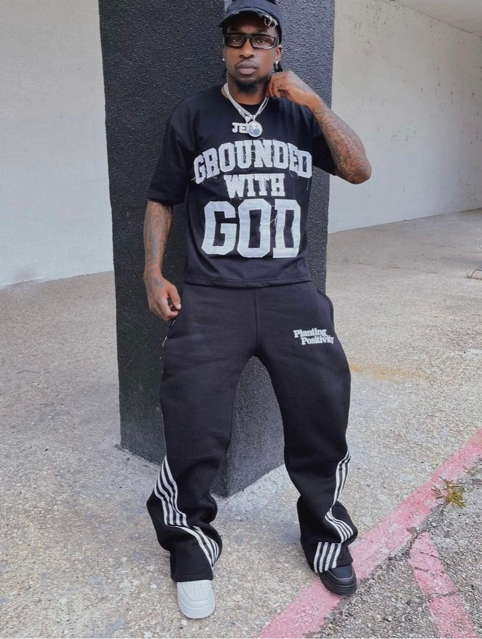 GWG Cropped Tee (Black)